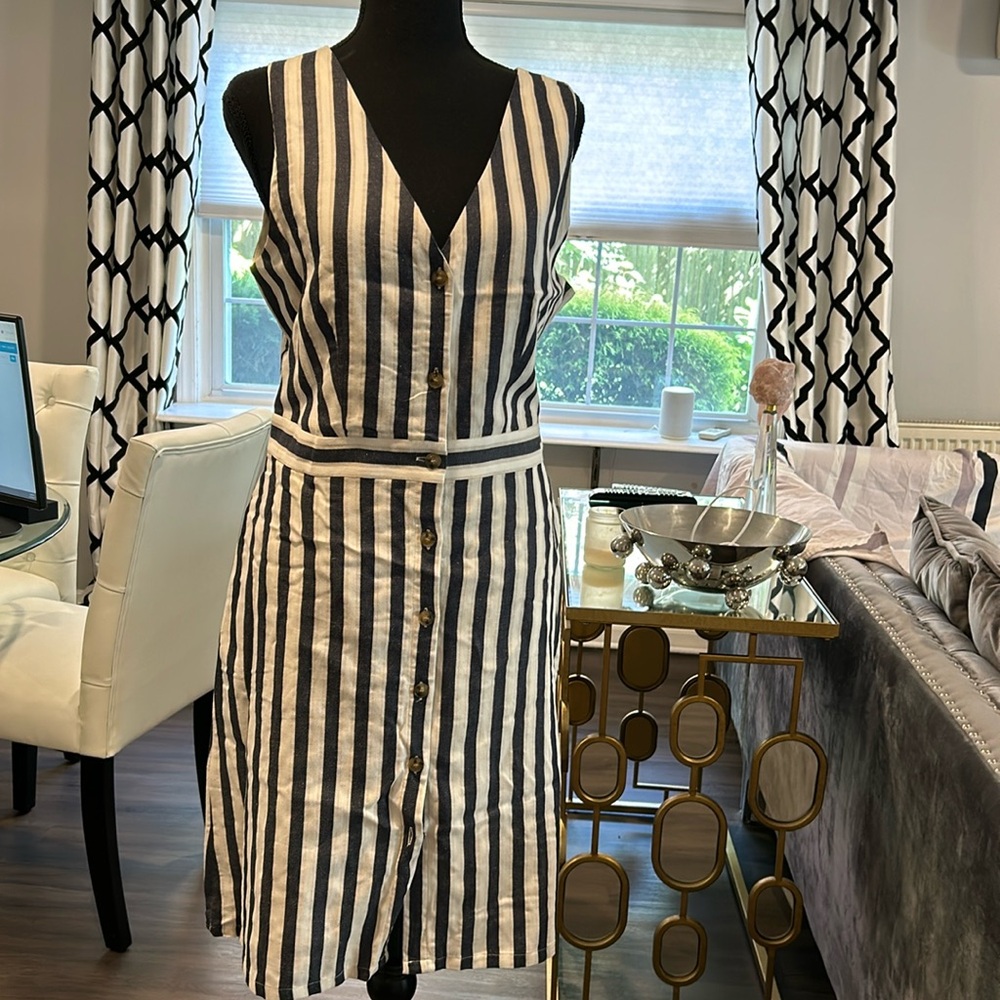Linen  blend blue and cream dress button down fully lined